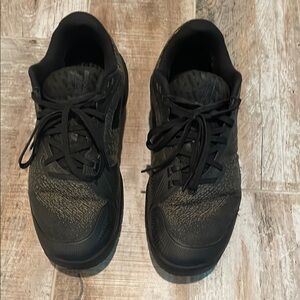 Men's Black Athletic Shoes
